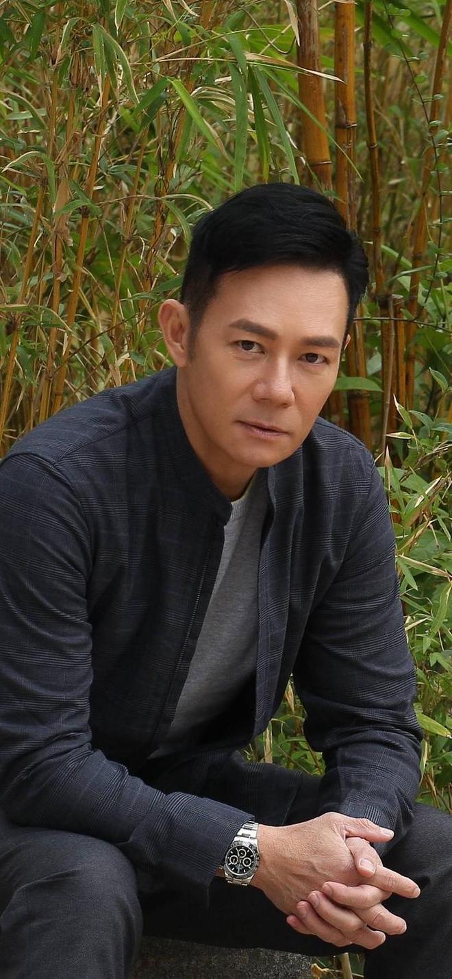 表吃路边摊30块吃4个菜直呼赚翻！PG麻将胡了香港影帝长居内地戴大金(图5)